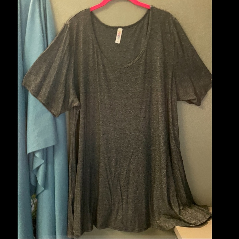 PLUS LLR LuLaRoe Perfect T  3XL 3X 24 26 24W 26W